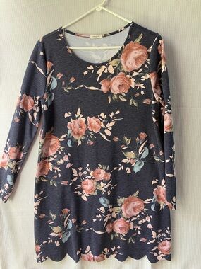 12PM by Mon Ami Light Gray Top with Subtle Pink Accents